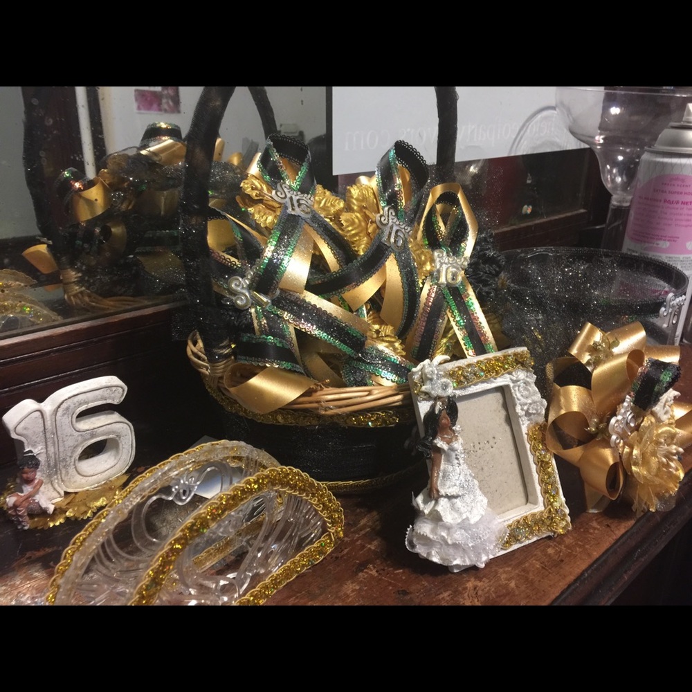 For birthdays for parties all events Handmade 25